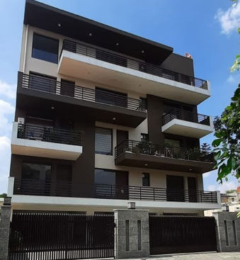 https://arushiprojects.in/wp-content/uploads/2021/11/architect-04-339x367.jpg