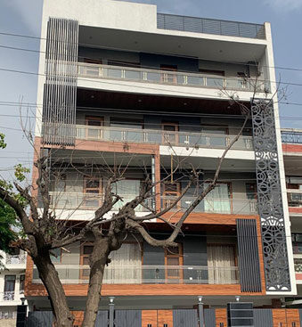 https://arushiprojects.in/wp-content/uploads/2021/11/architect-06-339x367.jpg